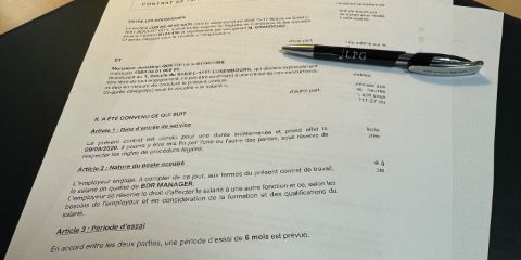 contrat travail